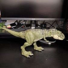 Jurassic World 2017 Legacy Collection Chompin Tyrannosaurus Rex Bull Green