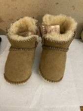 Minnetonka Moccasins Sheepskin Baby Slippers Size 1