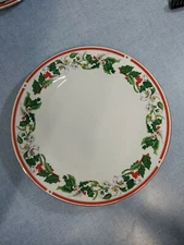 Lynns St Maria Dinner Plate China Holly Red Berries Gold Rim Christmas
