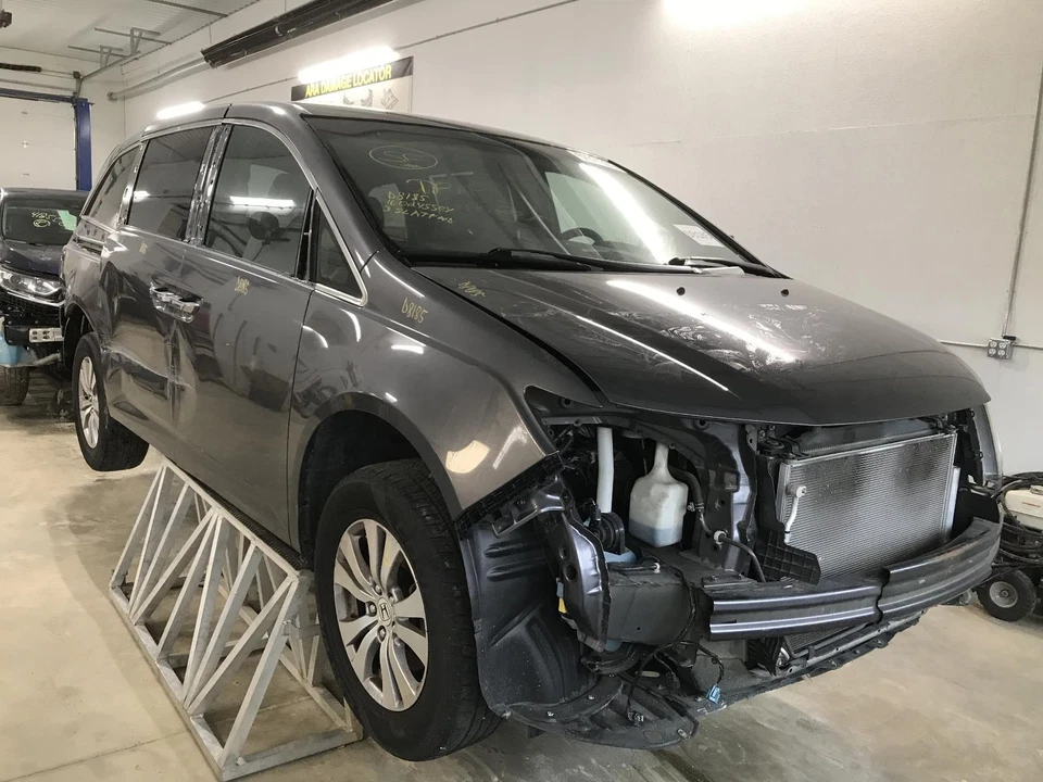 Used Front Right Seat Belt Front fits: 2016 Honda Odyssey bucket seat passenger Foto 4 de 4