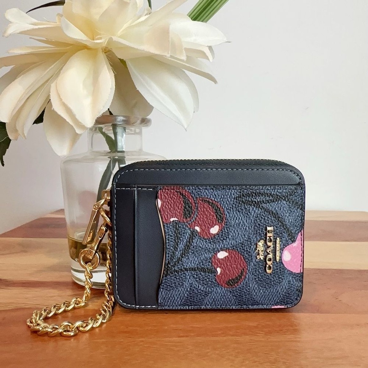 NWT Coach Zip Card Case In Signature Canvas With Cherry Print | eBay