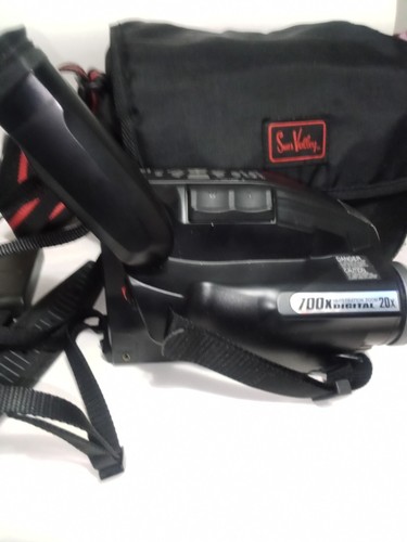 Quasar Palmcorder VHS C 700x digital Zoom Camcorder - Picture 8 of 24