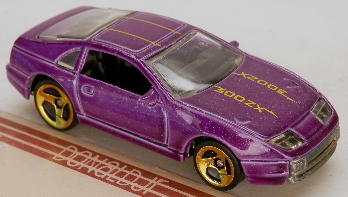 90s 〜 hotwheels Amazon.com: Hot Wheels 90s Street Scene Nissan 300ZX Twin
