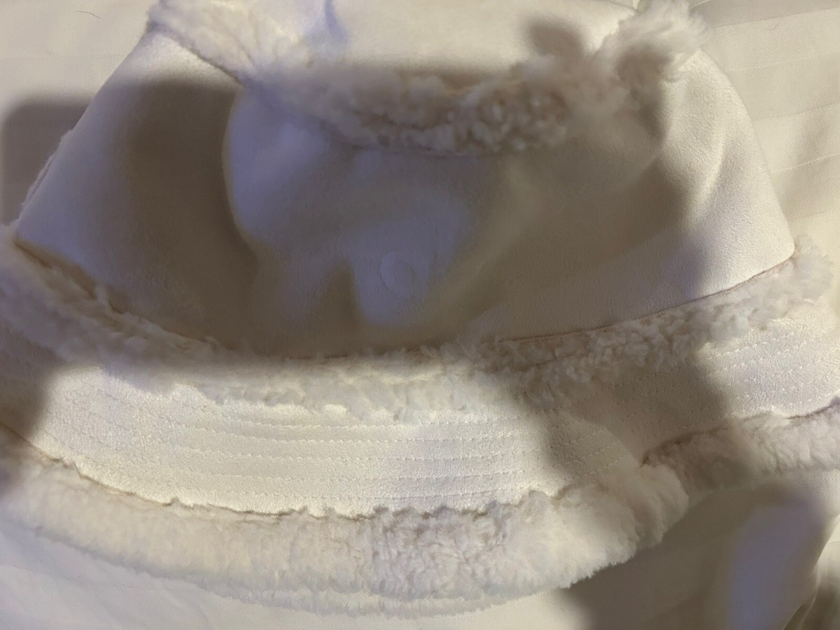 Alo Winter Fun Bucket Hat M/L Ivory NWT | eBay display picture 2
