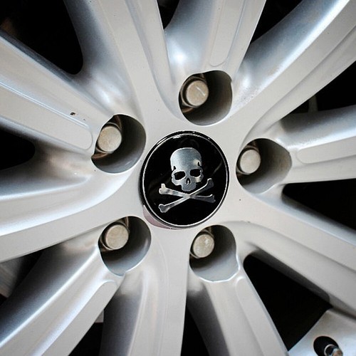 4pcs 56mm Car Wheel Center Hub Caps Metal Cross Bone Skull Logo Emblem Sticker - Picture 3 of 12