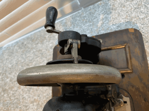 Early 1900's Antique Macy's hand crank sewing machine - Red Star very rare - Picture 15 of 22