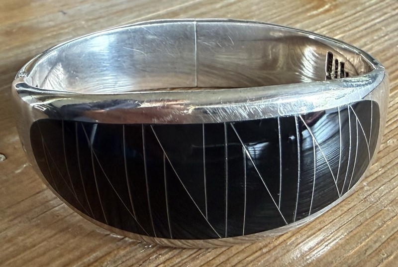 Inlaid Black Onyx Sterling Silver Taxco Mexico Bracelet 95-grams SZ-6.75