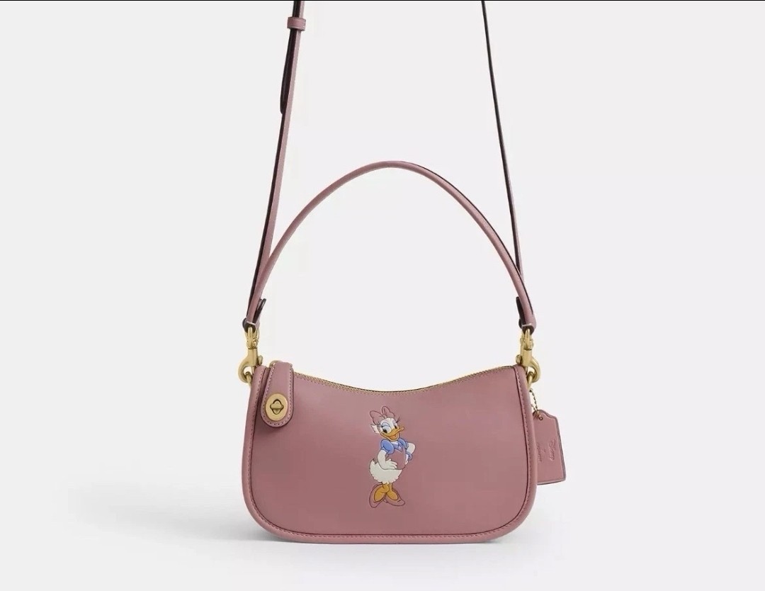 Disney x Coach Collabo Swinger Bag / Daisy Duck Dusty Pink Free Shipping image 3