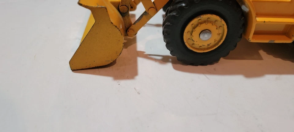 CAT Caterpillar 944 Wheel Loader 1964 1:24 - Image 2 of 4