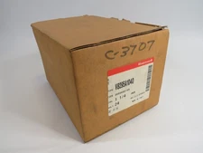 Honeywell V8295A1040 Safety Shutoff Solenoid Valve 1-1/4"NPT 24V 50/60Hz ! NEW !