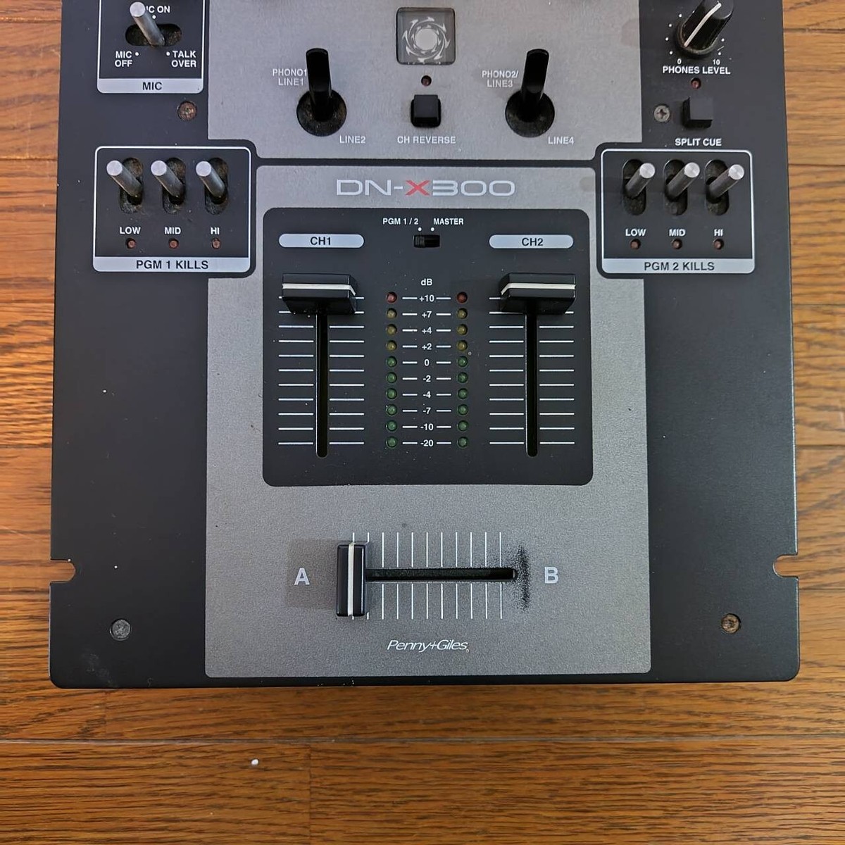 美品　DENON DN-X300　DJミキサー アダプター付 美品 DENON DN-X300 DJミキサー アダプター付 美品 DENON デノン