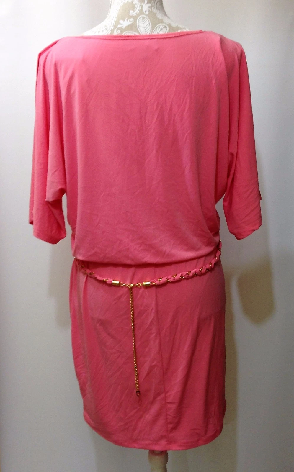 VETEMENTS Abito donna Thalia Sodi taglia media M borchie oro rosa corallo cintura nuovo senza etichette