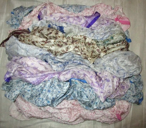 LOT PURE SILK Antique Vintage Sari REMNANT Fabrics 100 GRAMS CRAFT DOLL QUILT 28 - Picture 10 of 24