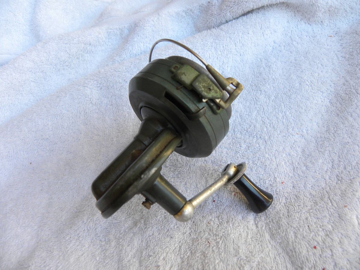 LUXOR PEZON & MICHEL VINTAGE LUXOR SPINNING REEL MADE IN FRANCE | eBay