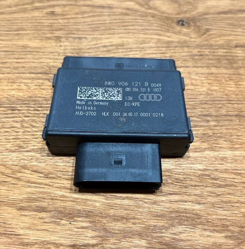 Audi A4 B9 8W Kraftstoffpumpe Steuergerät 8W0906121B
