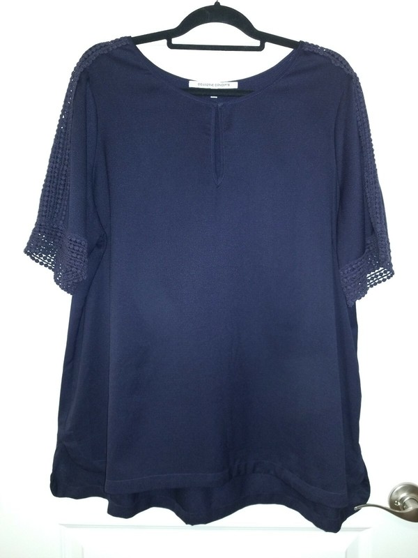 Collective Concepts Nordstrom 2X blouse Elbow Lace sleeve Navy easy care EUC