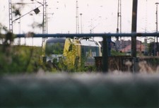 Foto R4C Siemens/KM "Taurus" ES64U2 Bw Berlin Lichtenberg 2002 10x15cm V2177d