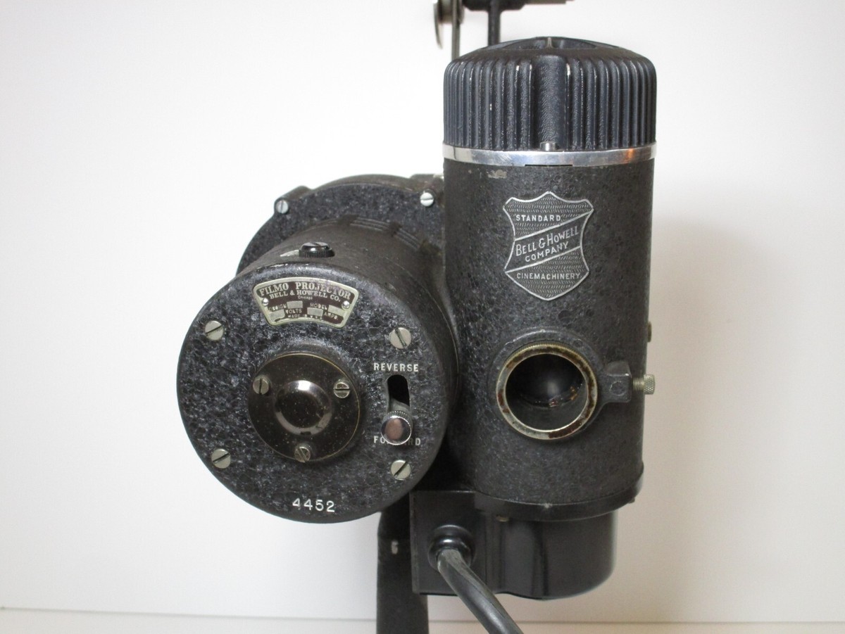 Vintage 1930s Bell & Howell 16mm Film Filmo Movie Projector w