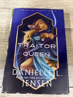 The Traitor Queen (Deluxe Edition) (The Bridge Kingdom)