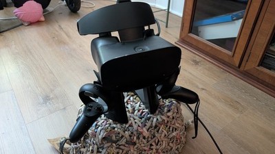 Oculus Rift S VR Headset with 2 Handheld Controllers, Cables, and VR Stand