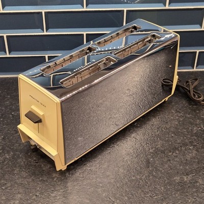 Vintage 1970s Proctor Silex 4 Slice Toaster 16'' Chrome Cream & Color Tuner CLEAN