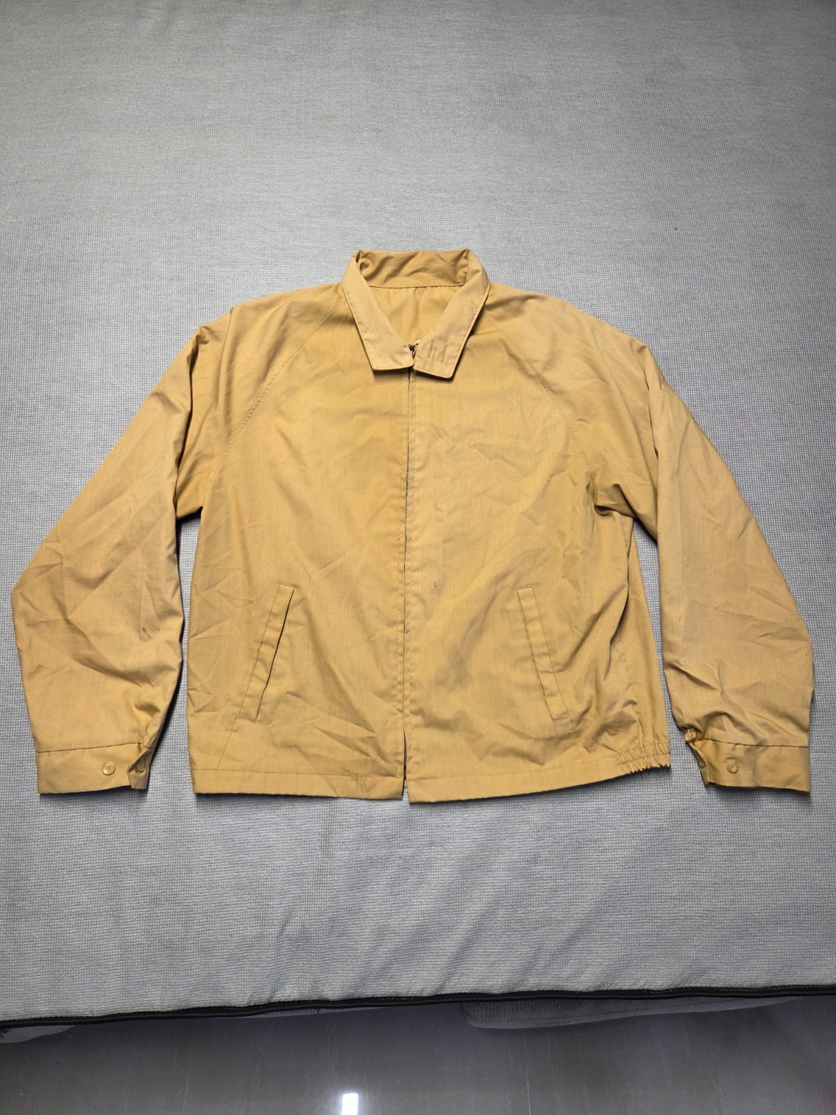 Men's Sz 24x20 Inch Light Brown Zippered Casual Comfortable 
