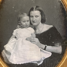 FOUR ANTIQUE 1/6 PLATE DAGUERREOTYPE PHOTOGRAPH PORTRAITS