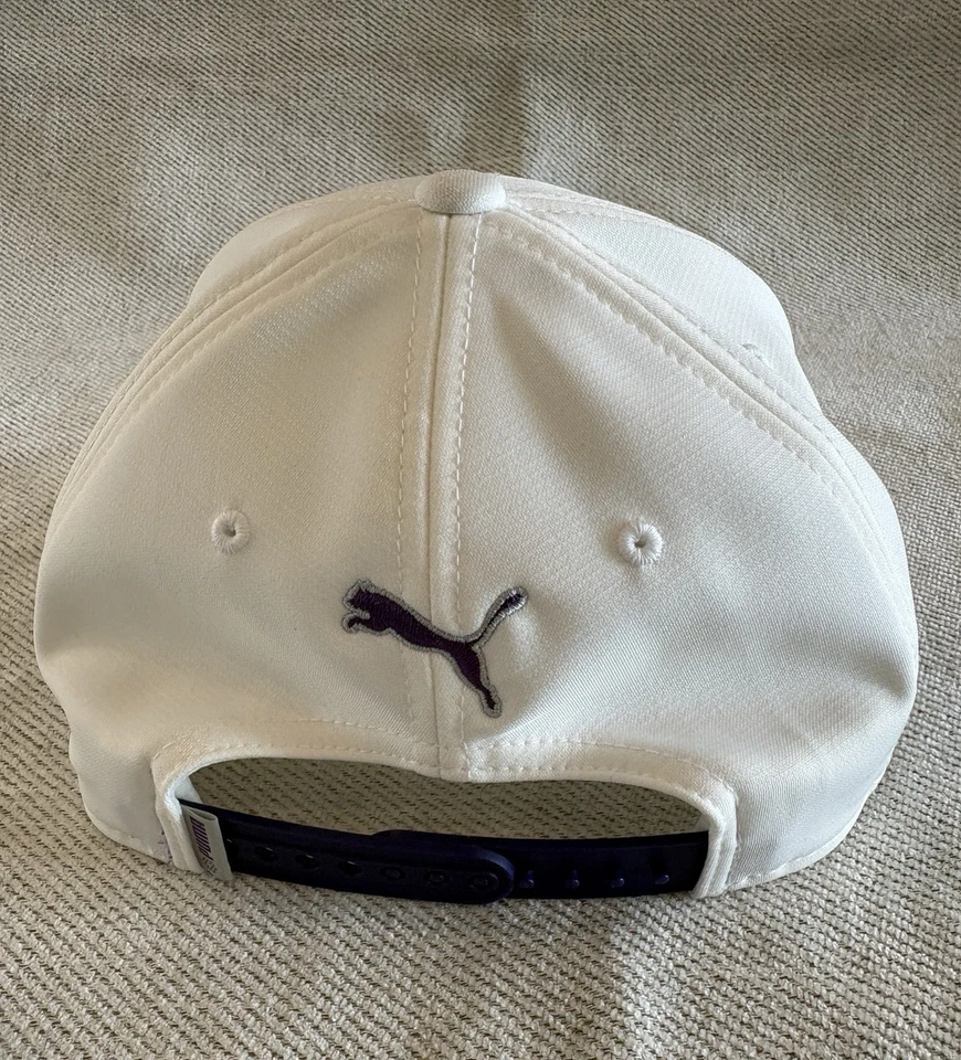 Sombrero de golf exclusivo Puma Farmers Insurance Tour muestra PGA Yupoong Vietnam púrpura Foto 4 de 4