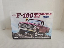 Moebius 1970 Ford F-100 Custom Cab 4x4 Pickup Truck 1/25 1230 Model Kit SEALED
