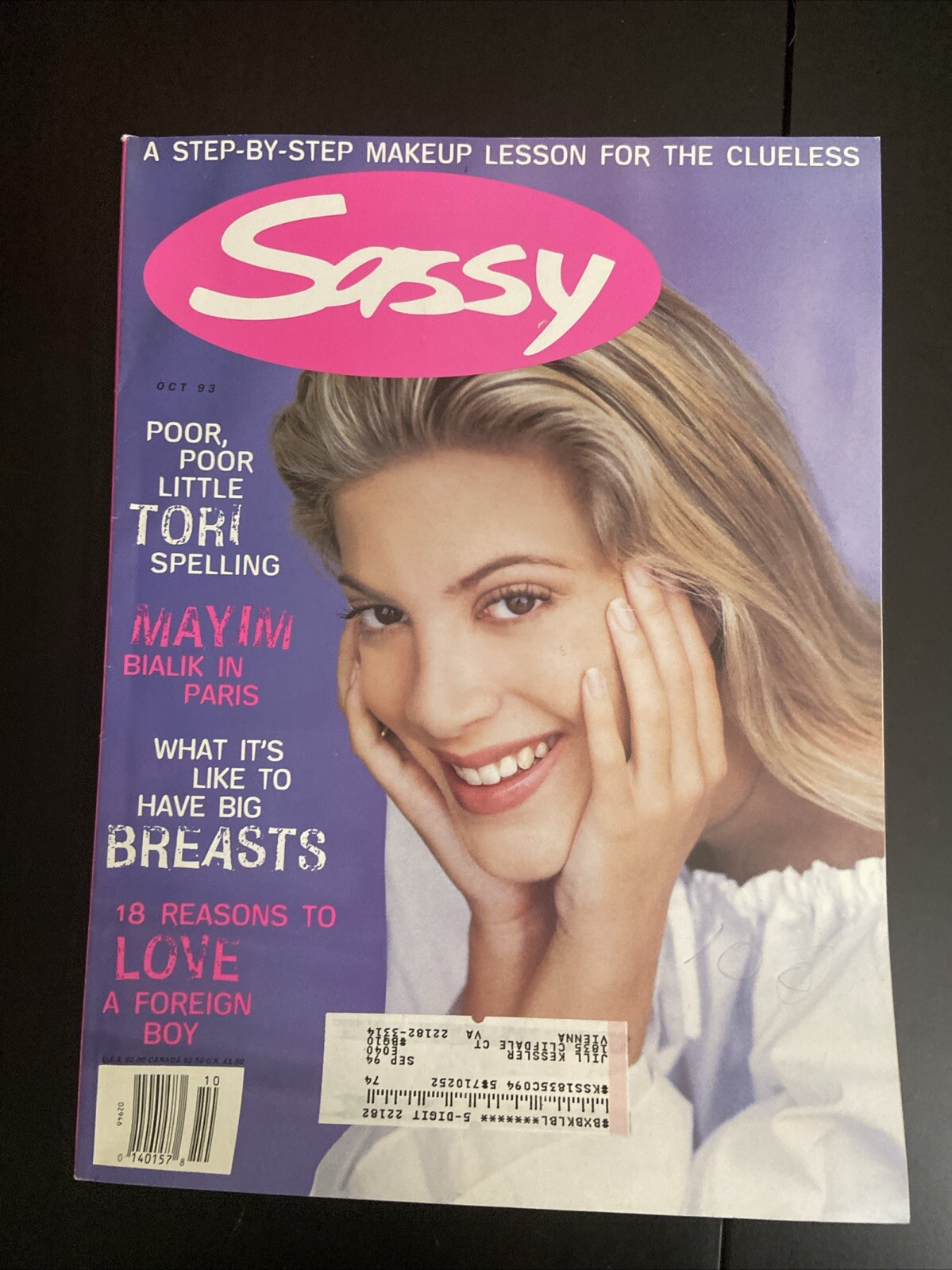 vintage SASSY magazine OCTOBER 1993 TORI SPELLING Mayim Bialik Dazed & Confused