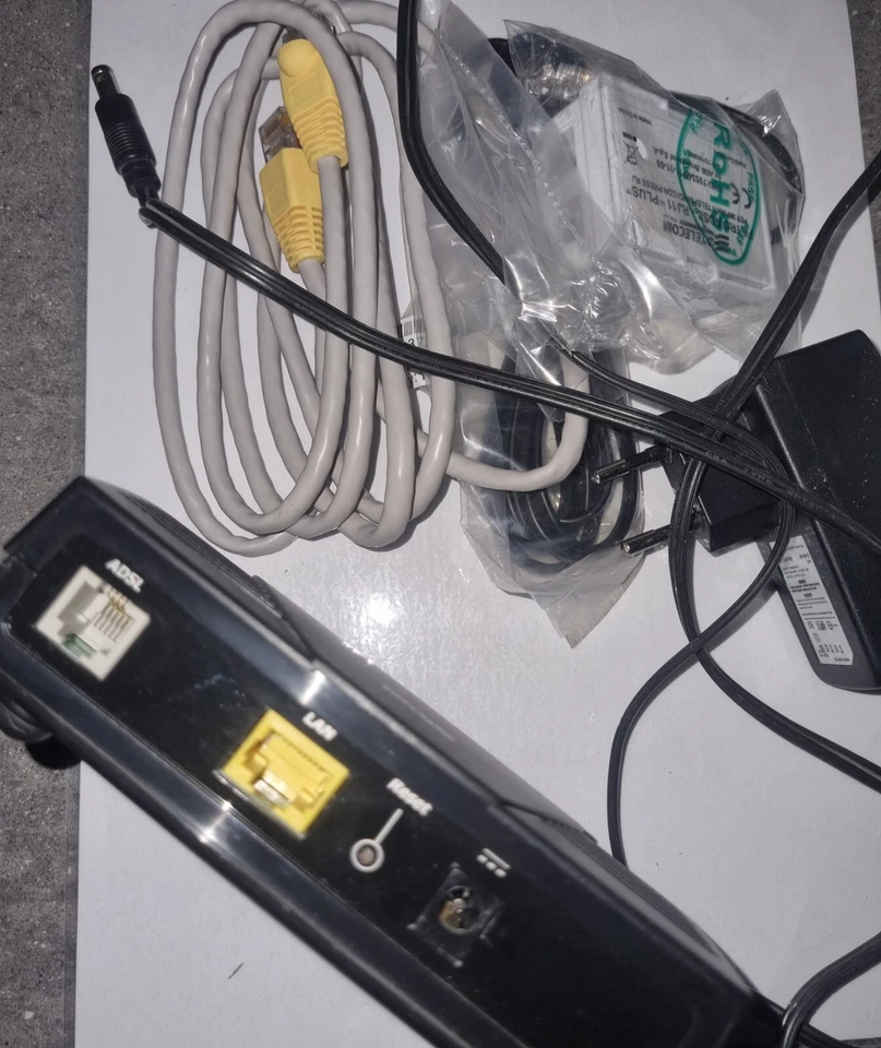 Trust Modem Router ADSL2+24Mbps, PPPoE, completo alimentatore e cavi #Back2eBay - Immagine 3 di 3