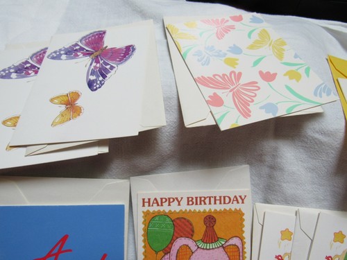 32 Unused Vintage Current Note, Gift Cards 4”x3-1/4” - Picture 8 of 9