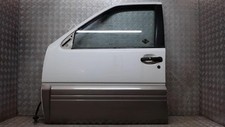 Porte avant et accessoires Nissan TERRANO