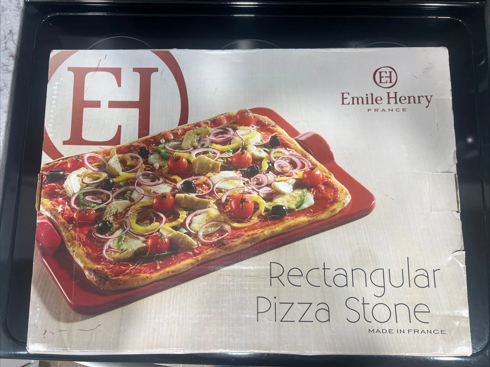 Brand new Emile Henry Red Rectangular Handled Grill/Oven Pizza Stone 18x14 Inch
Opens in a new windo