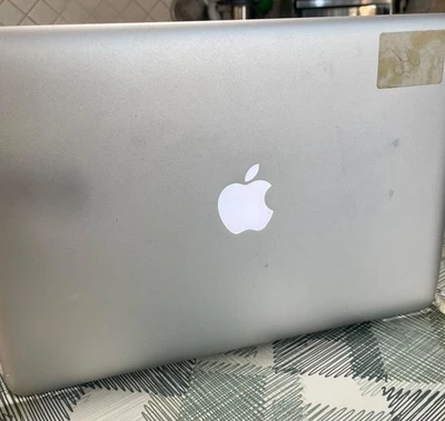 Apple MacBook Pro 13" 2012 · i5 · 8GB · 500GB