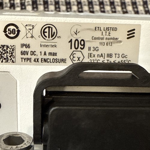Ericsson MINI-LINK 6363 UKL 402 11/03L R4B 20220426 - Foto 11 di 12
