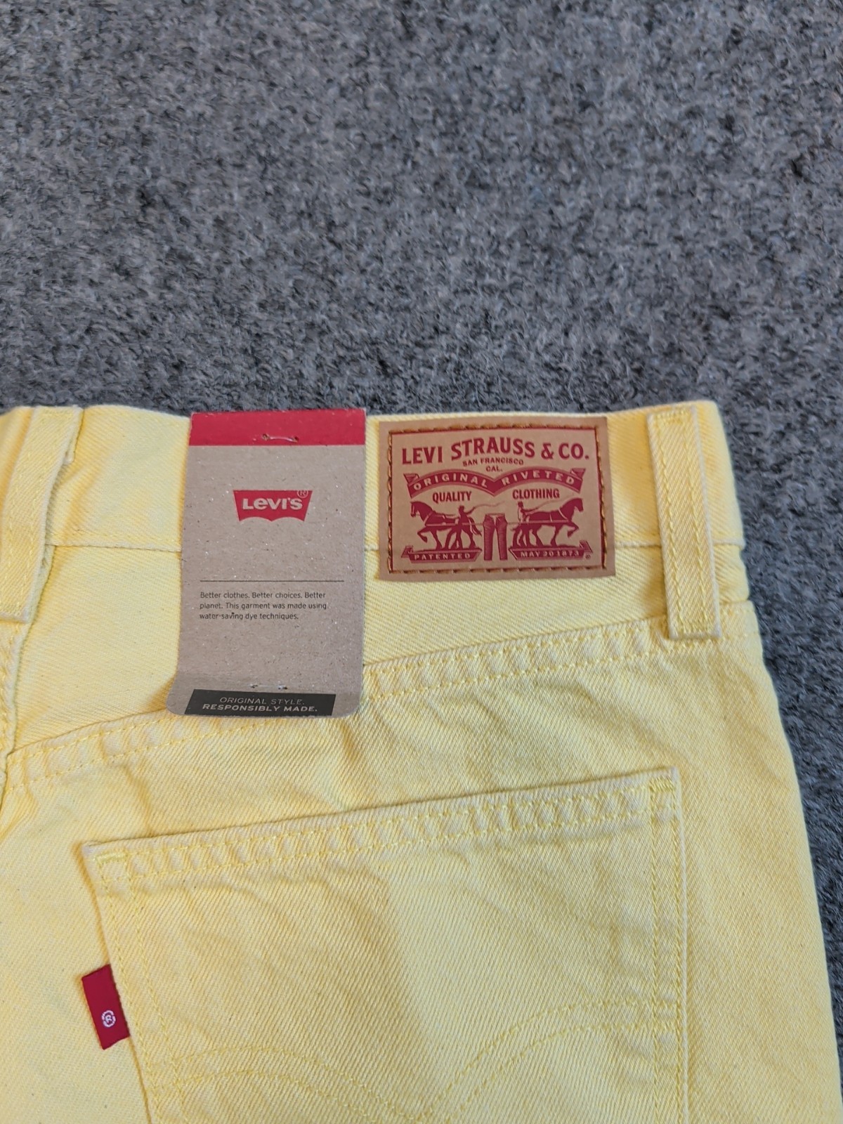 NEW NWT WOMENS LEVI'S MIDDY STRAIGHT SUN YELLOW JEANS PANTS SIZE 28X30 thumbnail 4