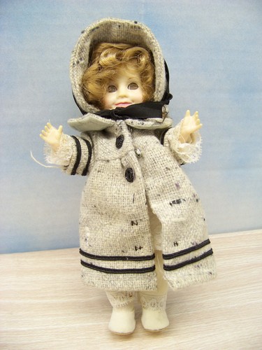 Ideal Shirley Temple Doll - from Dimples Movie - Matching Coat & Bonnet