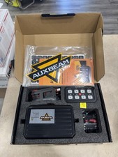 AUXBEAM 8 Gang Switch Panel On-Off LED Car Switch Panel Circuit Control 12V/24V