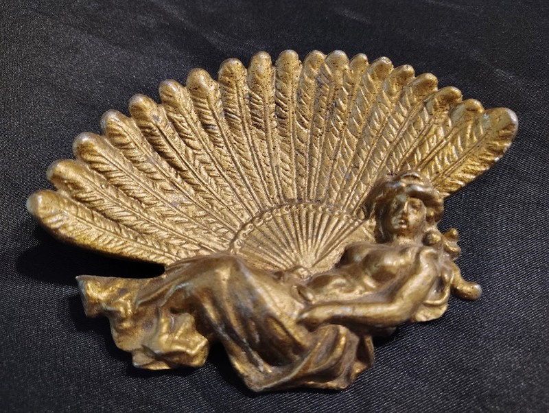 Vintage Art Nouveau Bronze Brass Vanity Tray Trinket Dish 6.1/8 X 4.3/4”