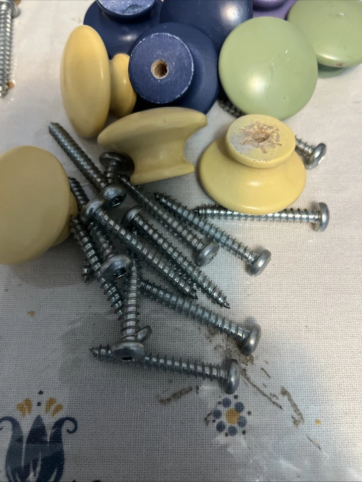 Juego de 13 tiradores de madera verde azul amarillo púrpura Foto 3 de 3