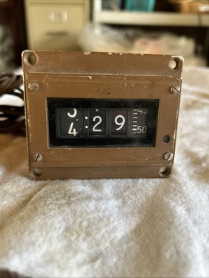 VINTAGE  Haydon Switch and Instrument HSI Planetgear Digital Flip Clock -working