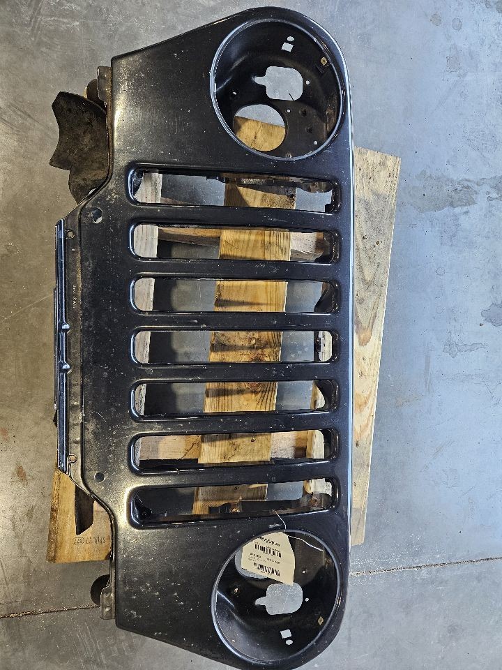 1997-2006 Jeep Wrangler Front Grille OEM Factory Grill Assembly