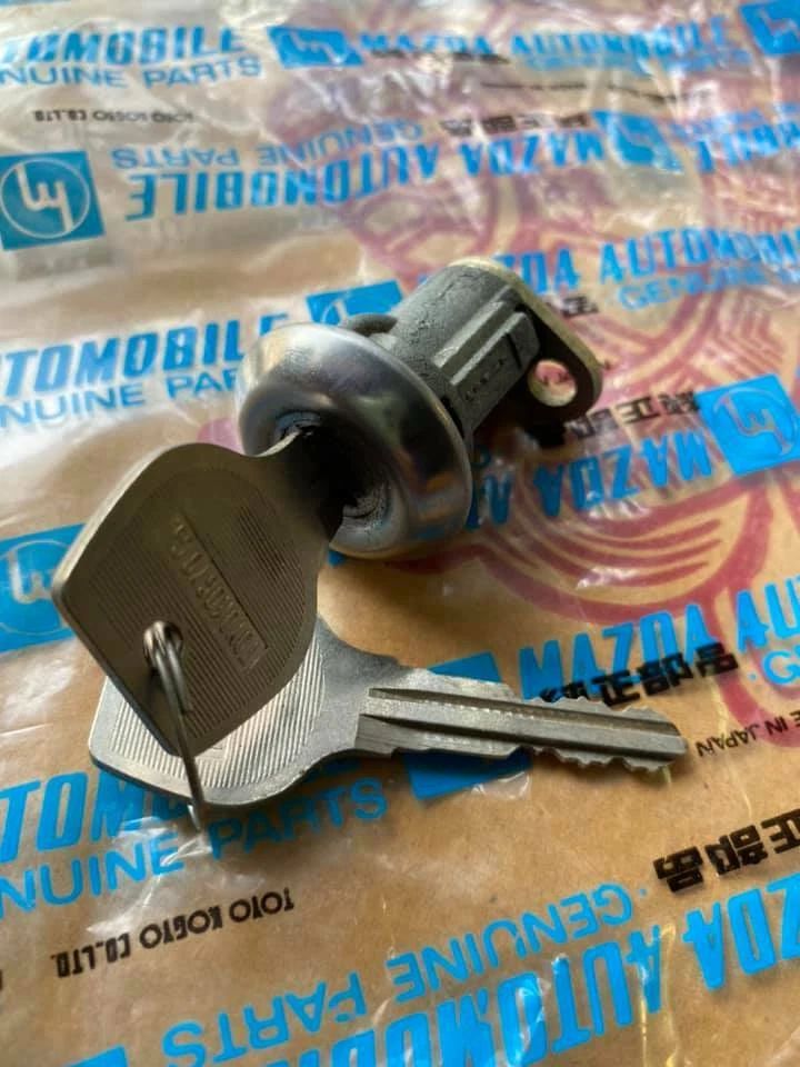 MAZDA 929 RX4 808 RX3 门锁钥匙 正品零件 NOS 日本 — 第 4/4 张图片