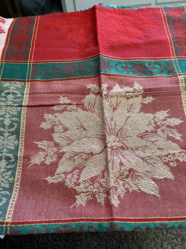 North Pole Trading Co. Christmas Napkins Set of 6 J.C. Penney Poinsettia Plaid - Picture 7 of 8