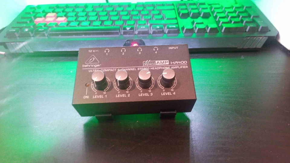 Convenient Angled Stand for Behringer HA400 Amplifier & MX400 Mixer - Image 4 of 4