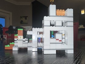 LEGO Minecraft: The Cave (21113) Complete With Instructions And Minifigures