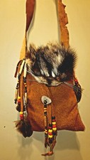 NATIVE AMERICAN/MOUNTAIN MAN POSSIBLES POUCH.