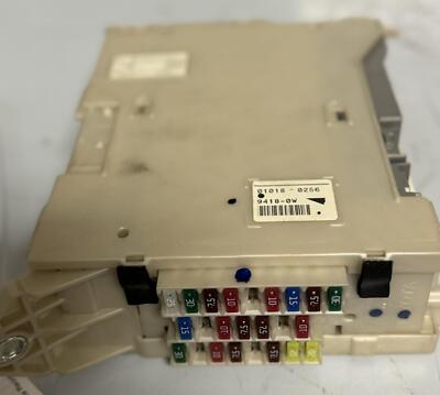 Cabin Fuse Box LEXUS IS250 11