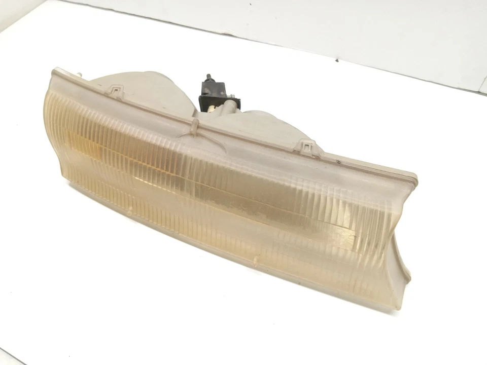 Faro delantero derecho Mercury Mystique 1995-1997 OEM, 114-00262 Foto 3 de 4